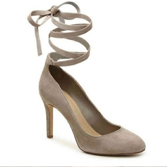 BCBGeneration Beige Suede "Ellah" Pumps Tie around ankle Size 9.5 - Picture 10 of 10
